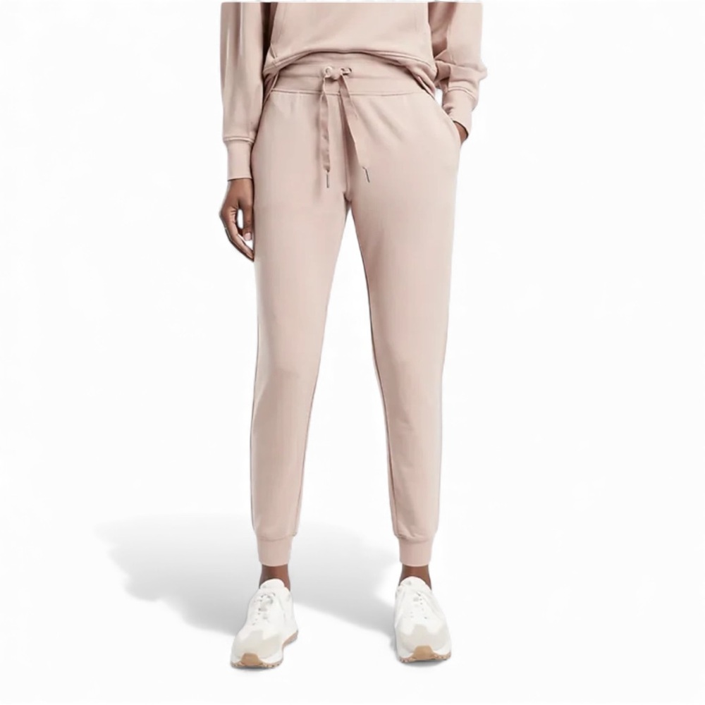 NWT Athleta - Balance Jogger Pants, Mocha Latte (Size Medium)